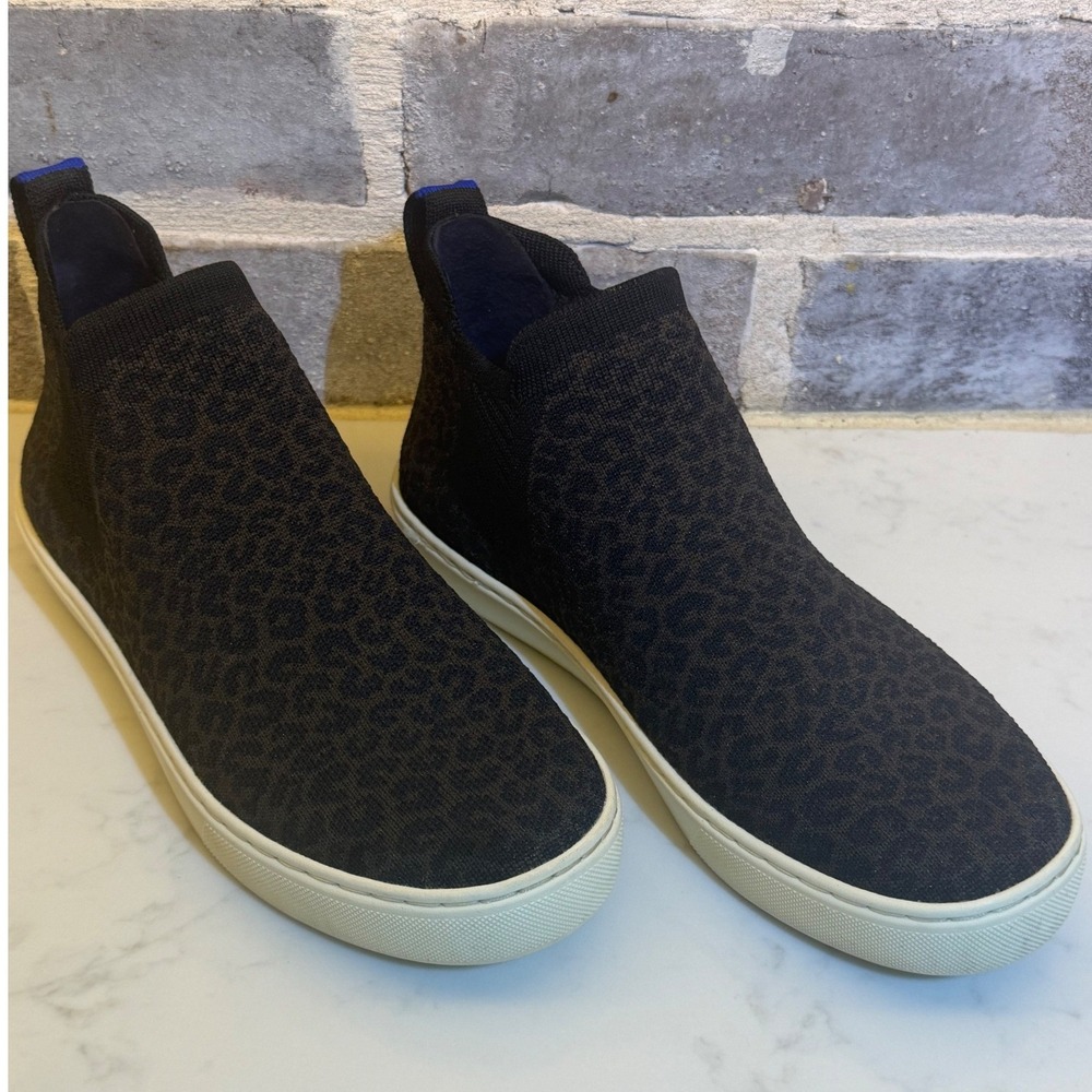 Rothys The Chelsea Sneaker Dark Leopard Print Slip On Ankle Boot Shoes Womens 7